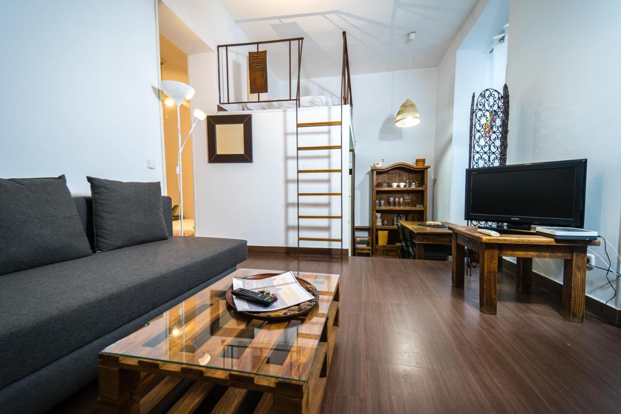 Singular Apartamento En Delicias By Bebalmy Madrid Buitenkant foto